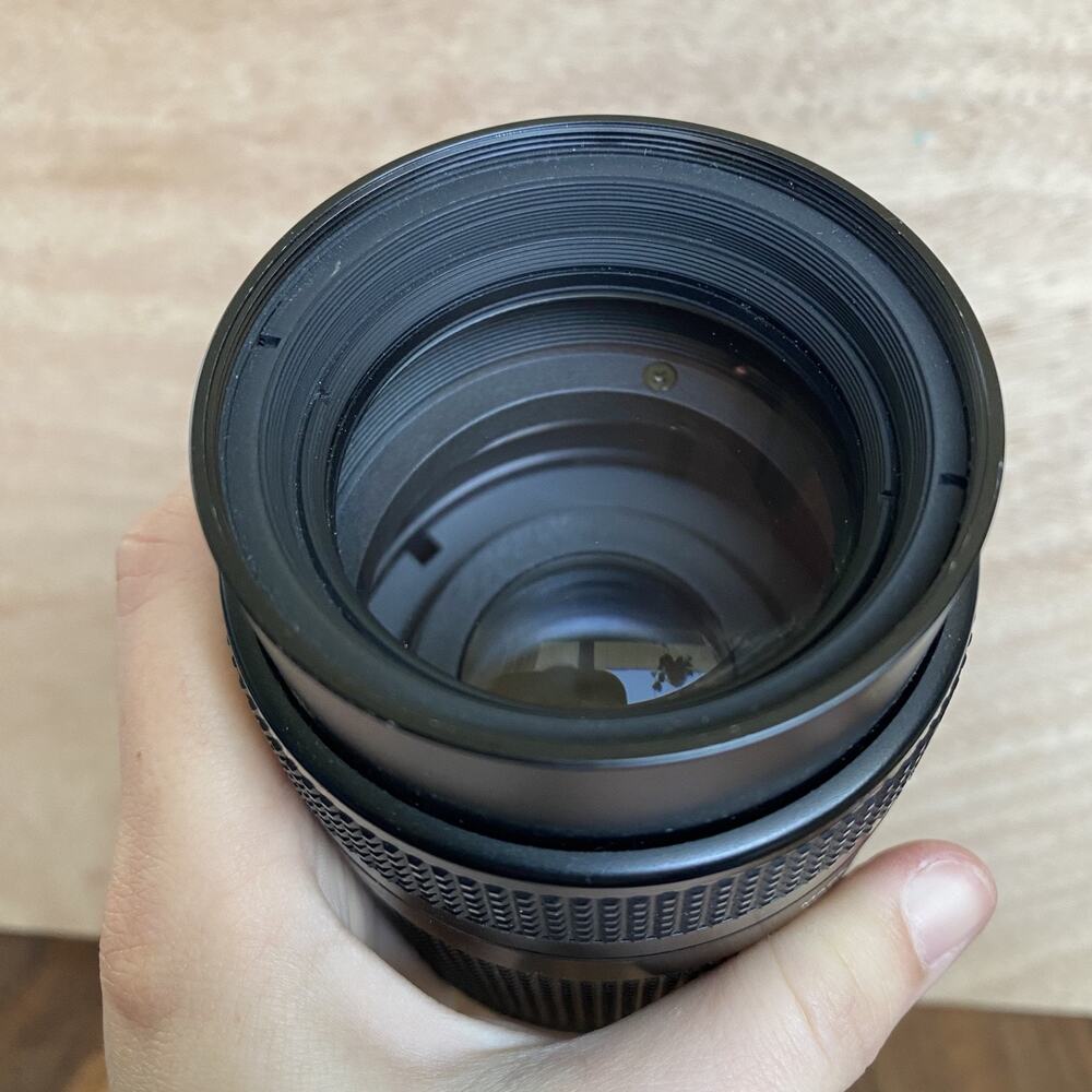 Nikon AF Nikkor 70-210mm 1:4-5.6 D Zoom Camera Lens - Picture 5 of 7